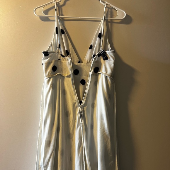 Dress - Picture 14 of 16